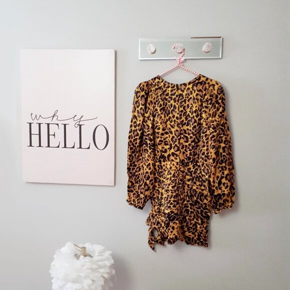 NWT Ronny Kobo leopard animal print statement sleeve faux wrap mini dress, M - Picture 16 of 16